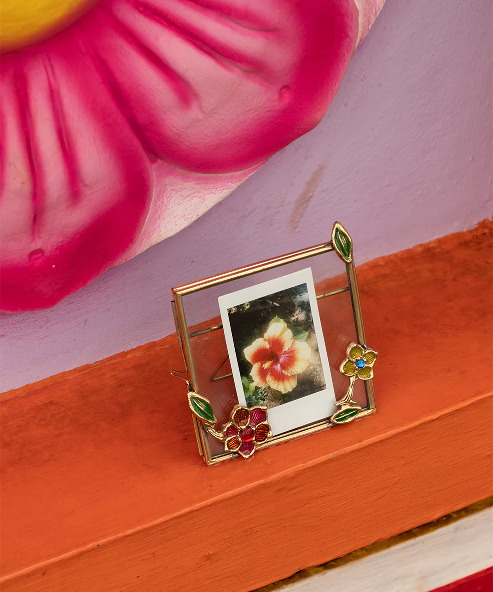 Doing Goods Cameron Flowers Polaroid Frame – fotolijstje met bloemen - Image 3
