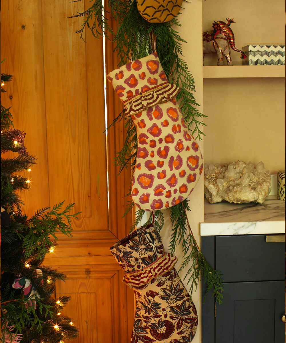 Doing goods - Kerstsok Pink Leopard Christmas Stocking - Image 3
