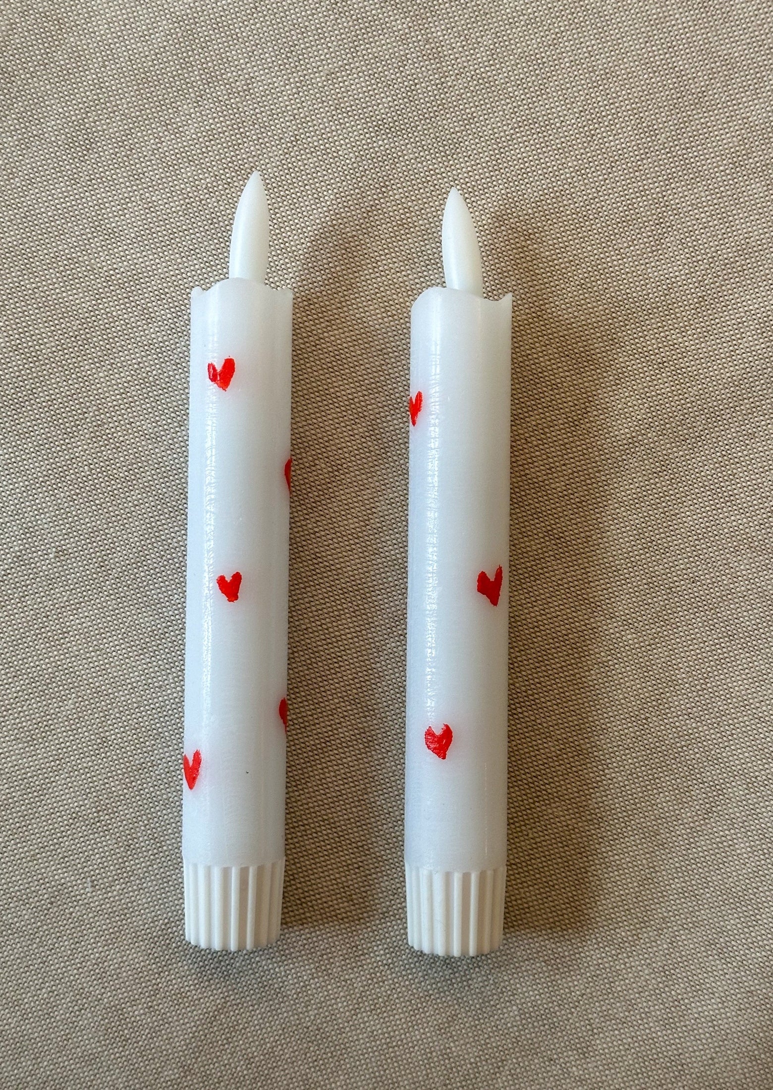Korte LED kaarsen wit hartjes - Image 2