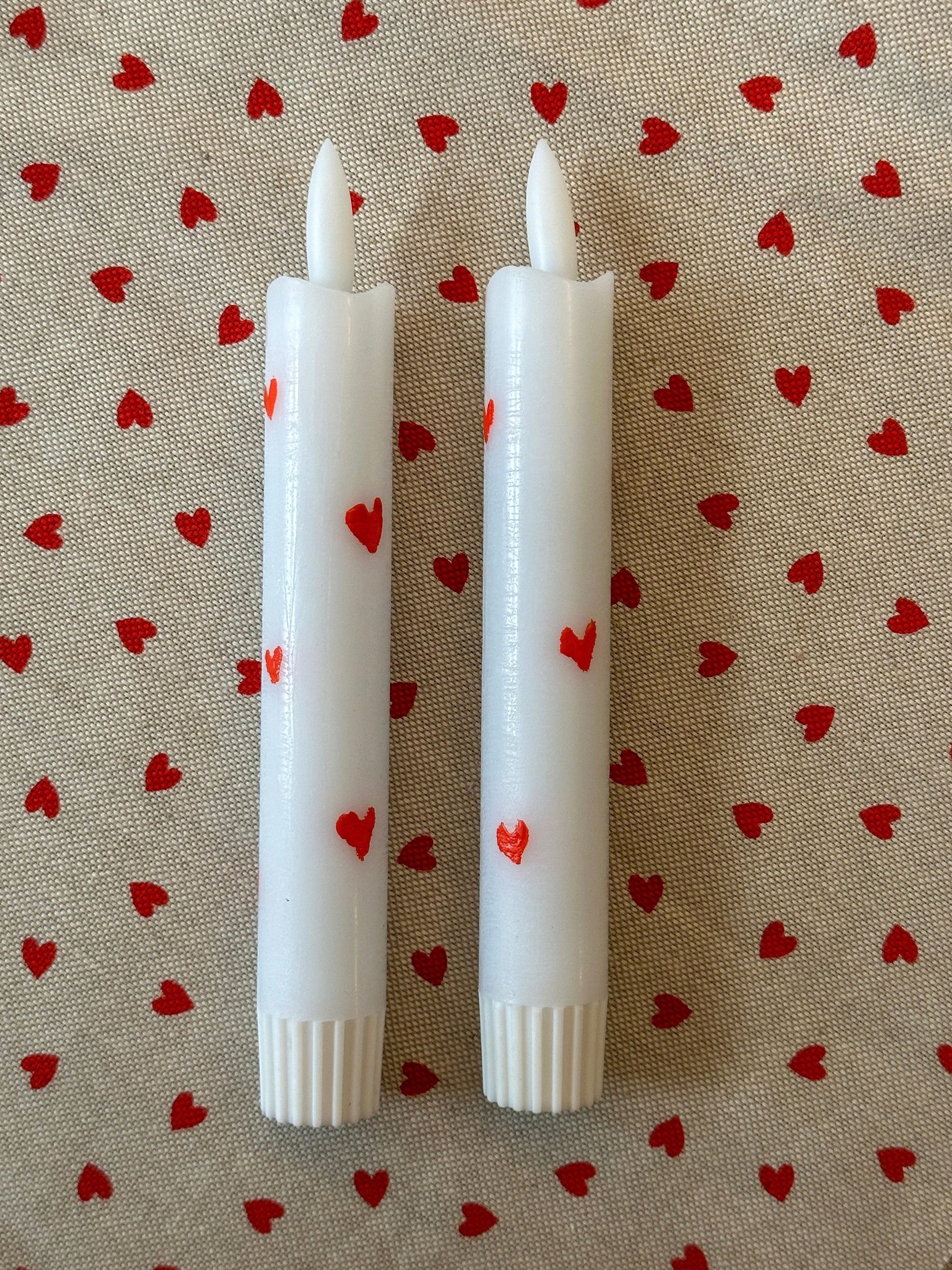 Korte LED kaarsen wit hartjes - Image 3