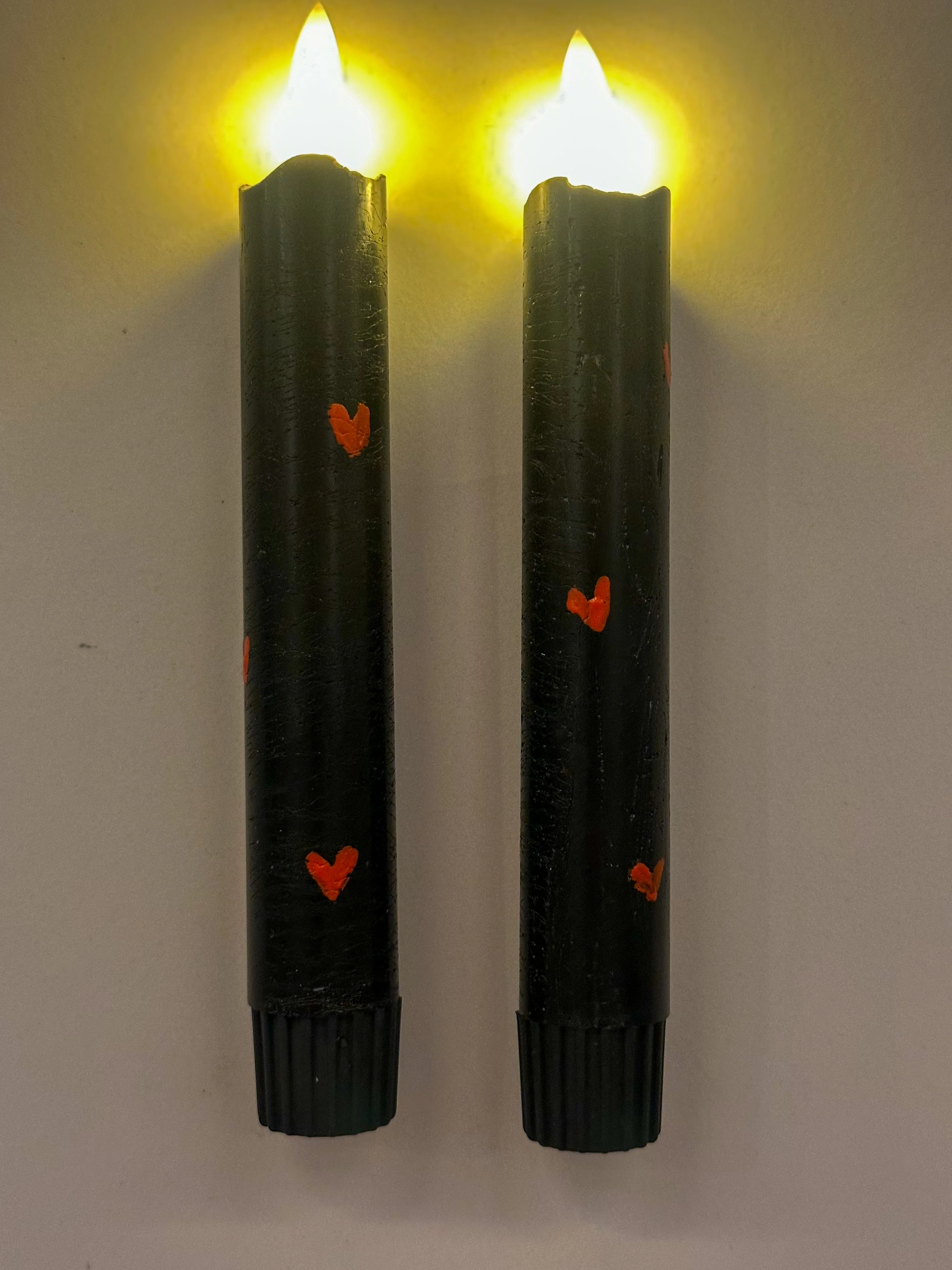 Korte LED kaarsen zwart hartjes - Image 7