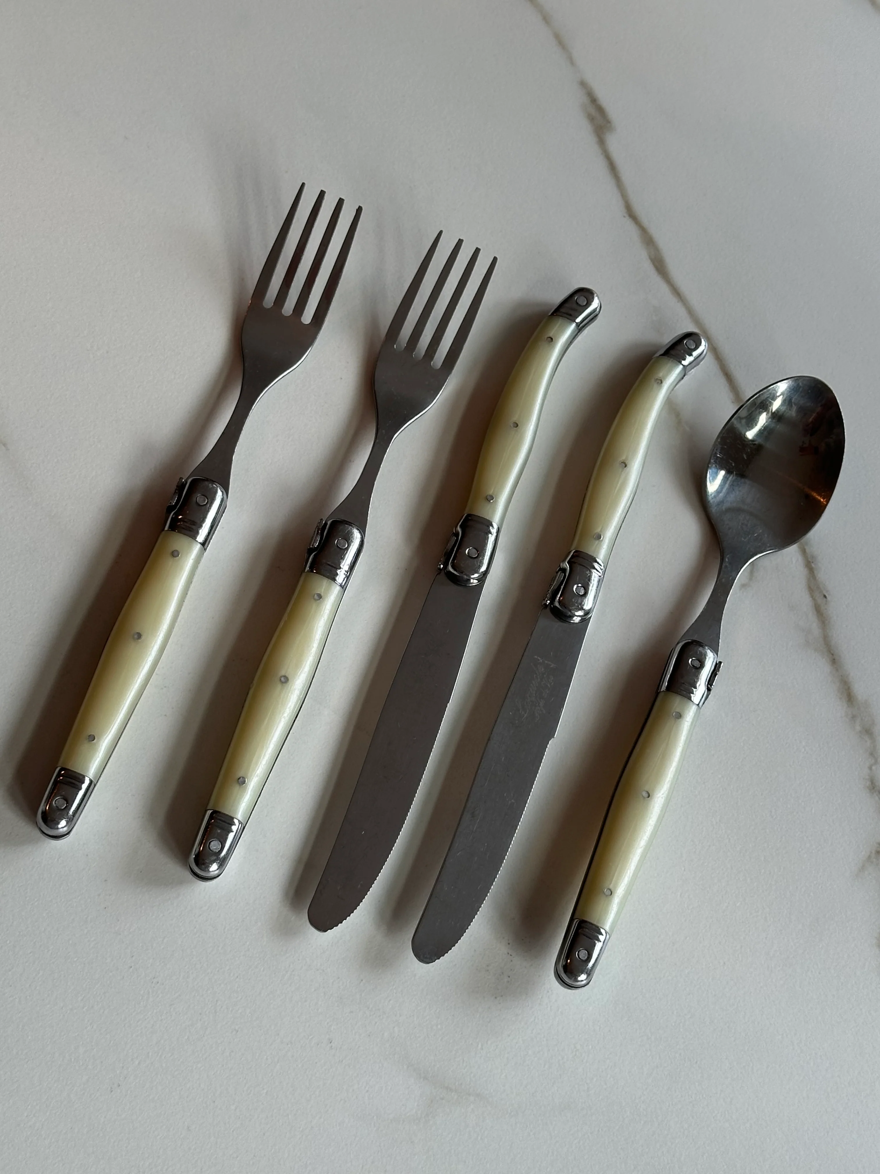 Laguiole Style de Vie Premium Line bestek set parelmoer – 5-delig – Frans bistro bestek - Image 6