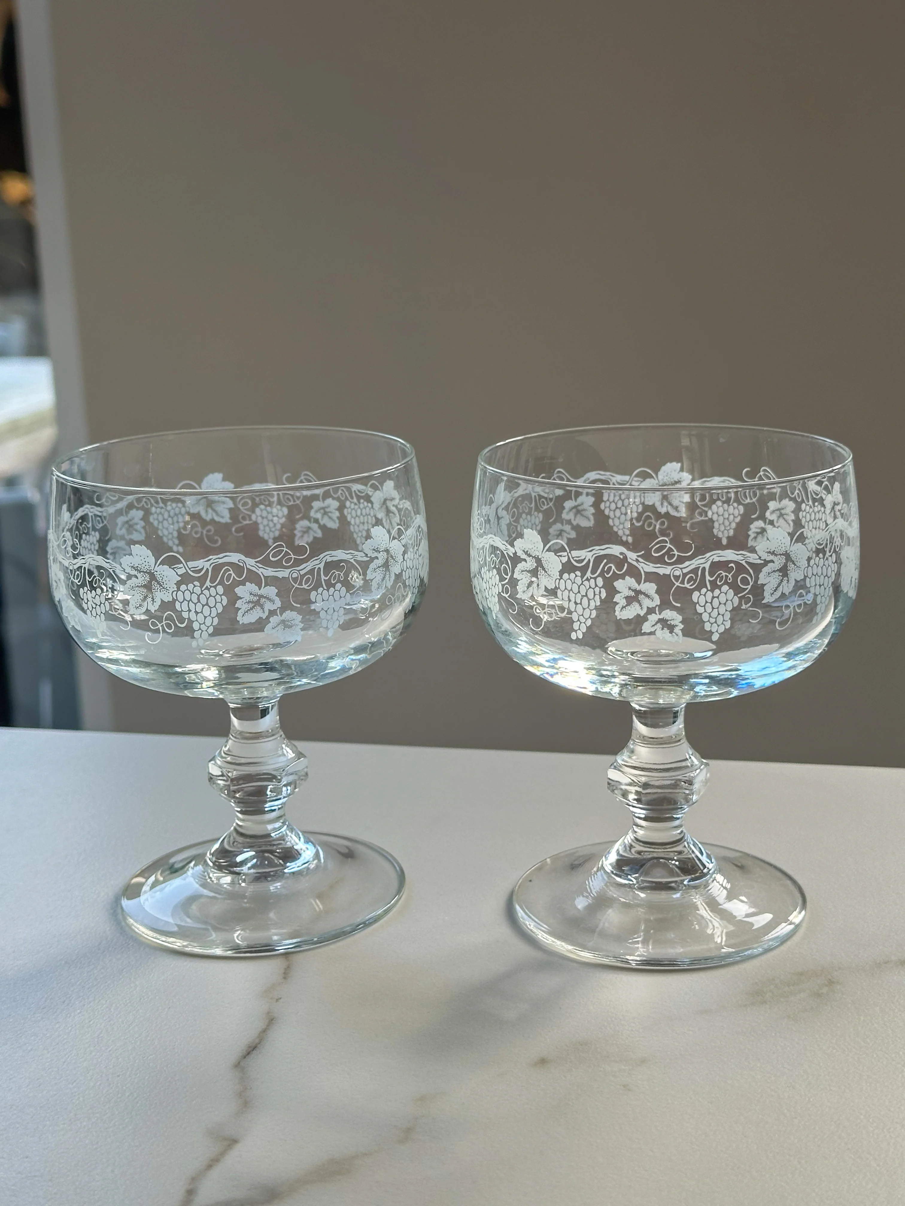 Set van 5 vintage cocktailglazen met druivenprint – Franse bistro stijl - Image 3