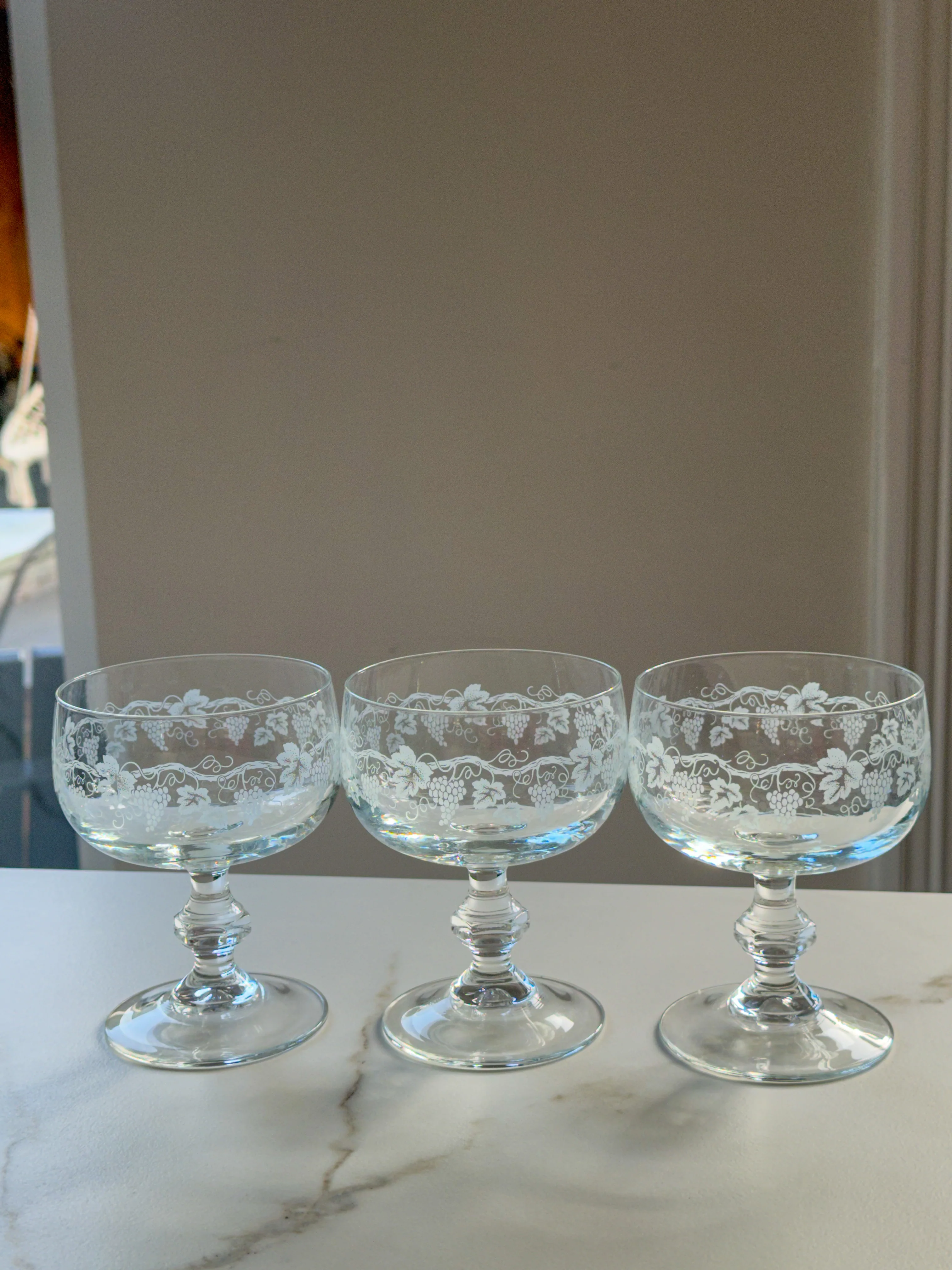 Set van 5 vintage cocktailglazen met druivenprint – Franse bistro stijl - Image 4