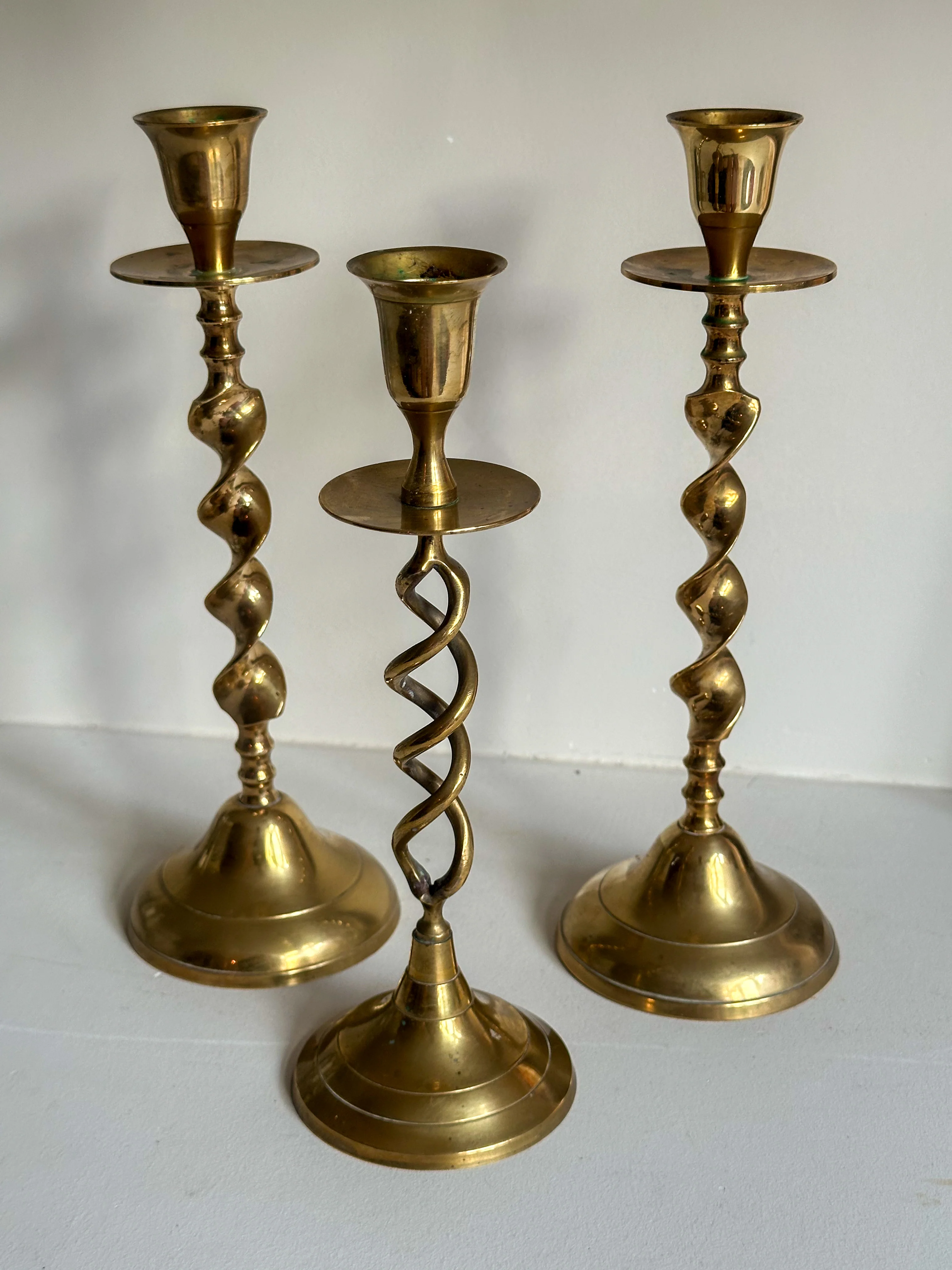 Vintage Messing Kandelaren Set – Gedraaide Kandelaars Set van 3 - Image 3