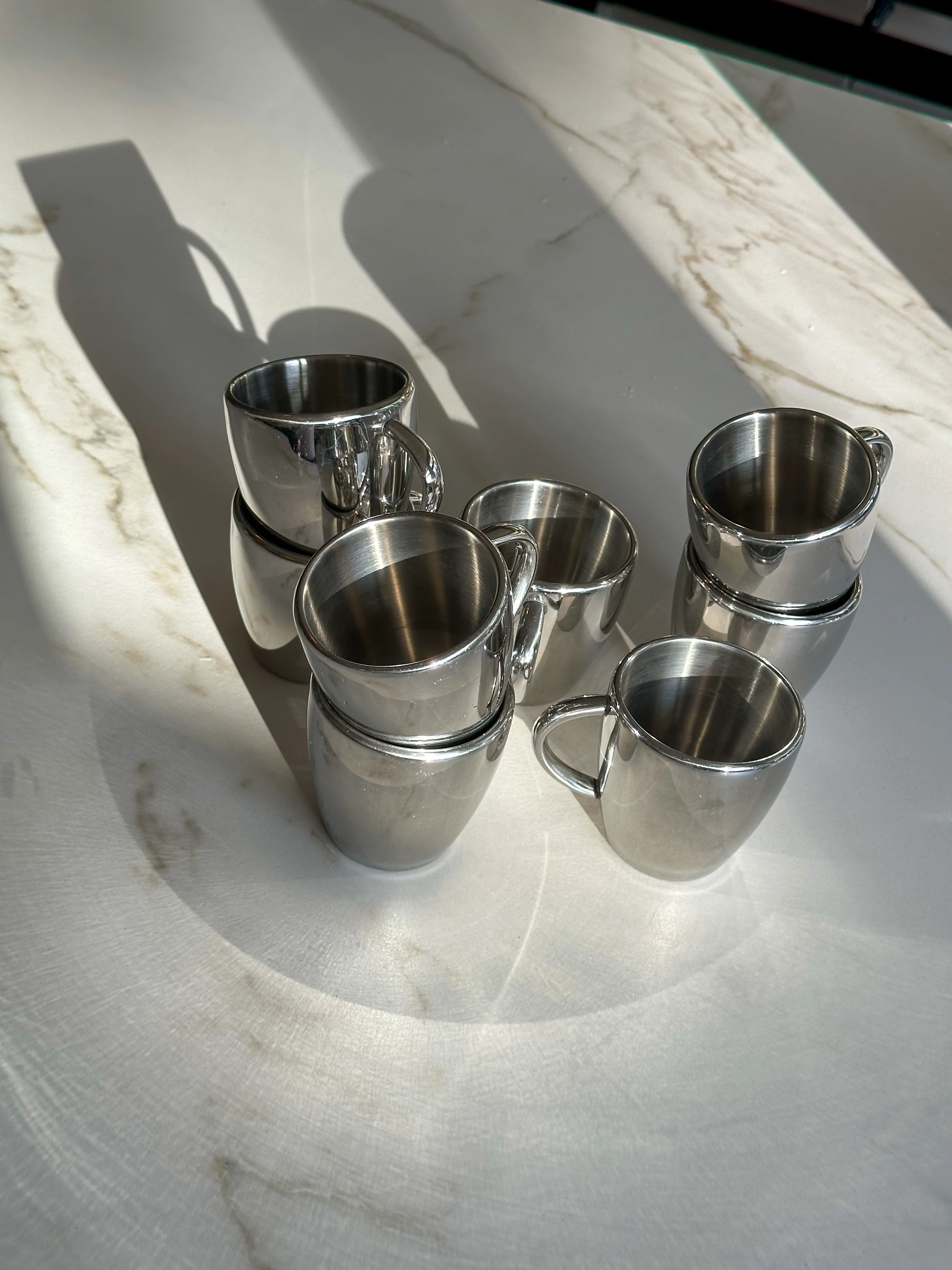 Vintage RVS Mokken – Set van 4 – Hotel Chic Stainless Steel Cups - Image 3