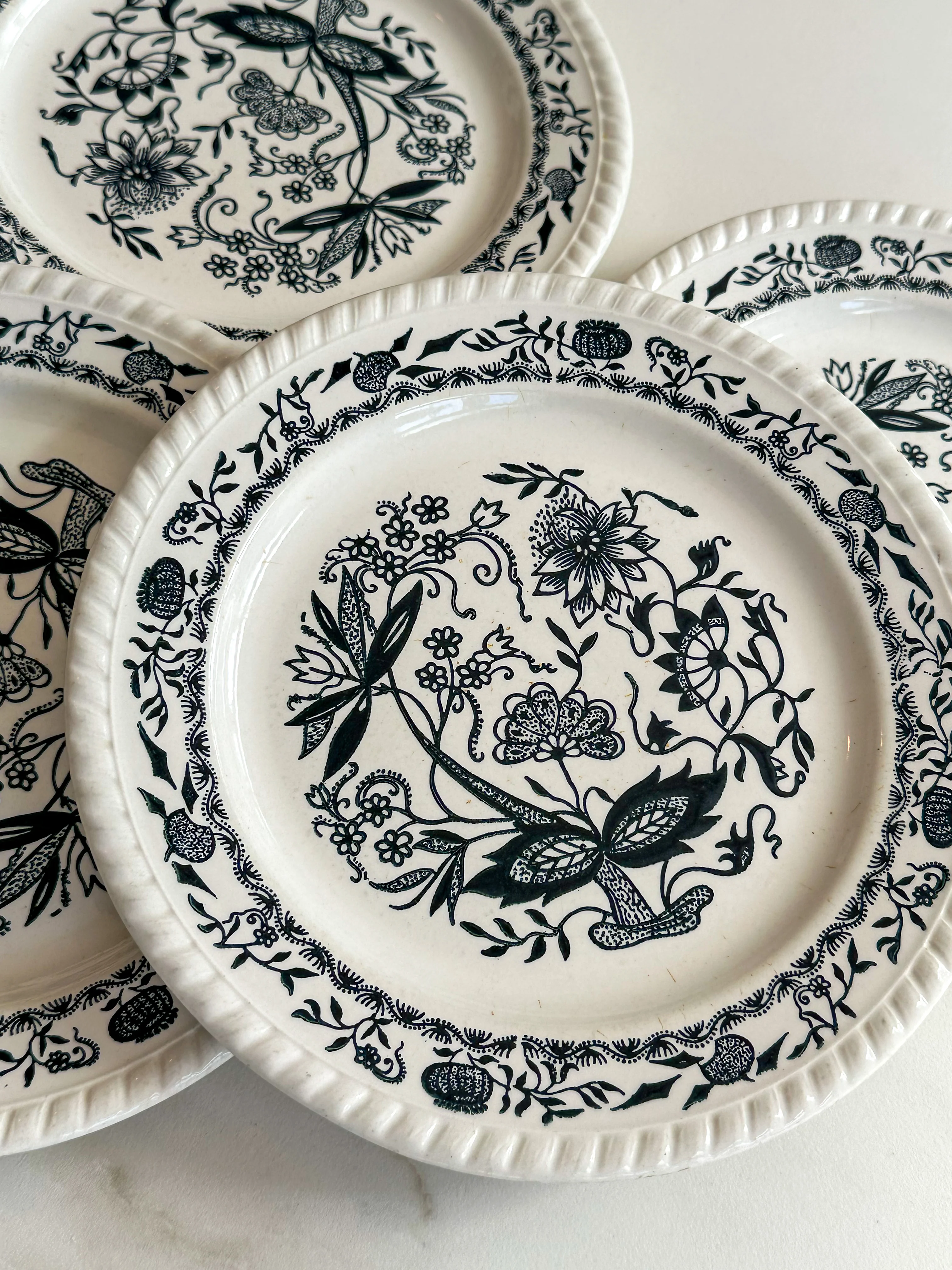Vintage Sarreguemines stijl bordjes set van 4 – zwart wit Frans servies