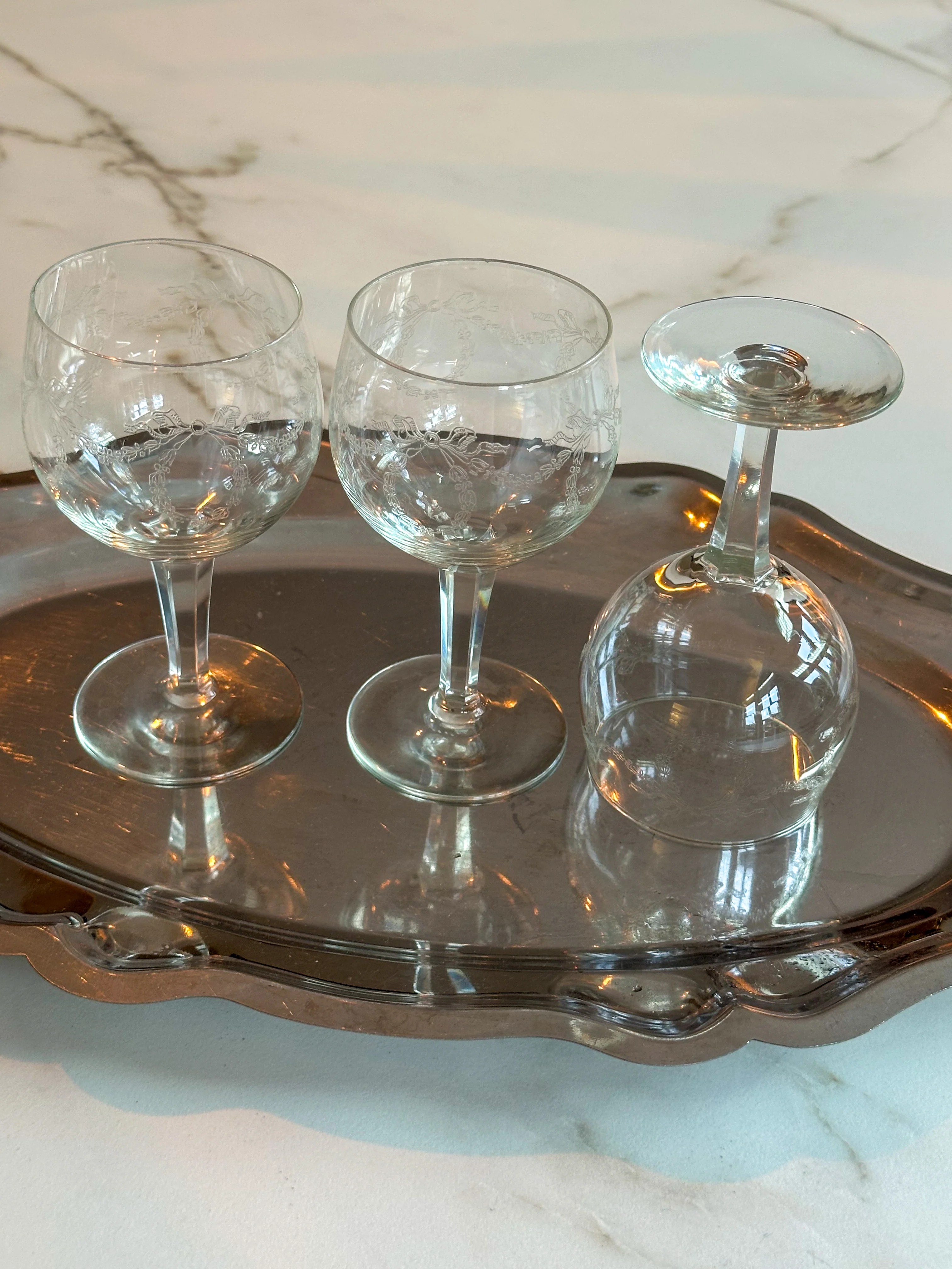 Vintage Wijnglazen met Geëtste Strikken – Set van 3 - Image 4