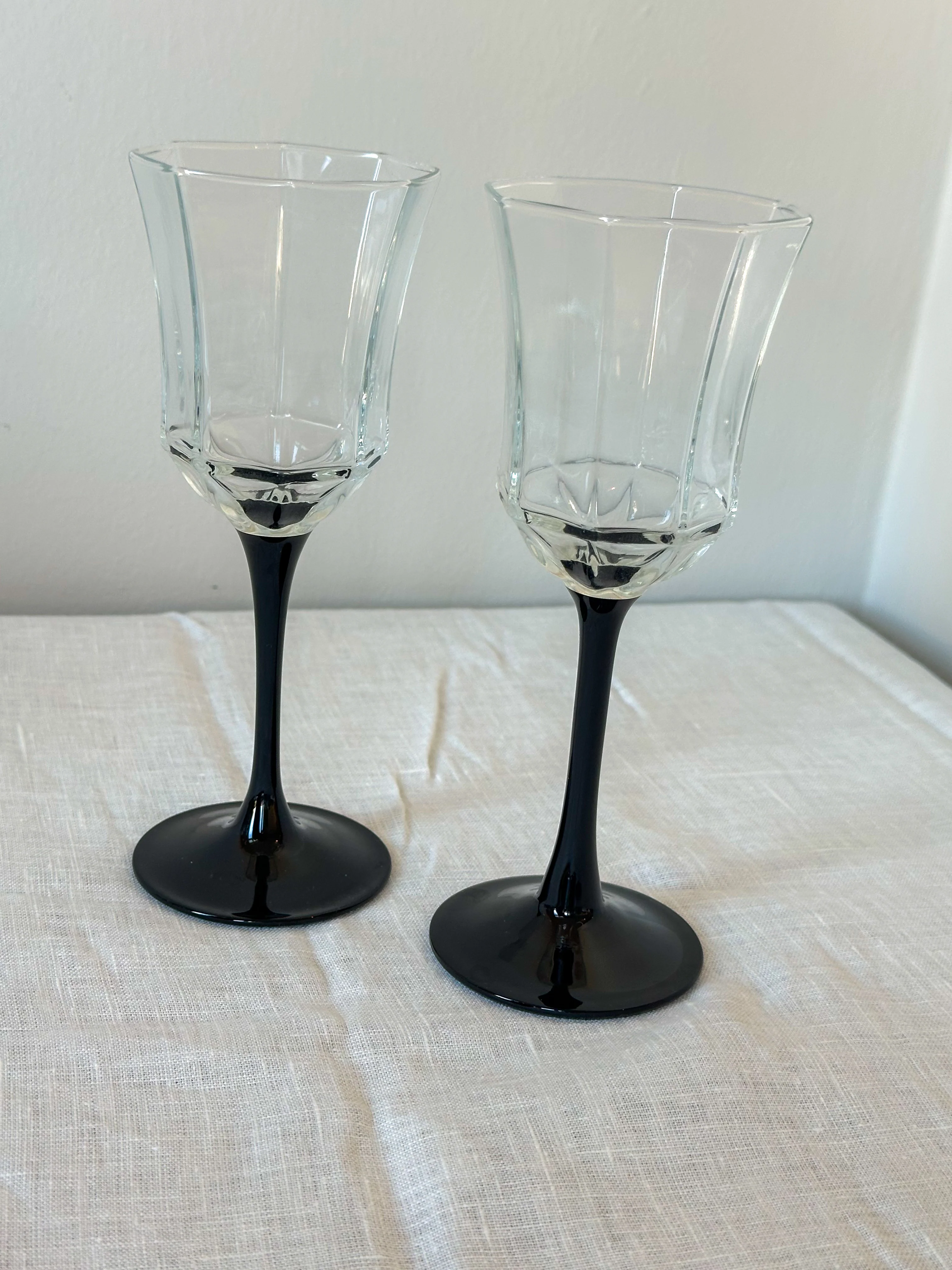 Vintage wijnglazen set van 2 – zwarte steel glazen – French Chic tafelstijl - Image 3